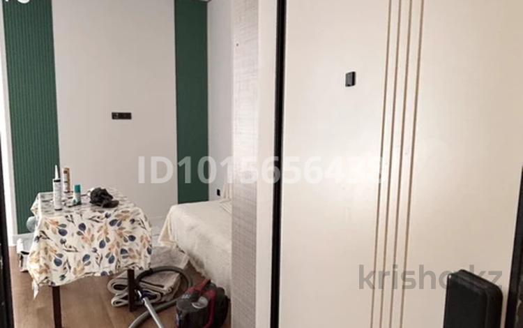 1-бөлмелі пәтер · 40 м² · 8/12 қабат, Толе Би 290/1, бағасы: 400 000 ₸ в Алматы, Алмалинский р-н — фото 2