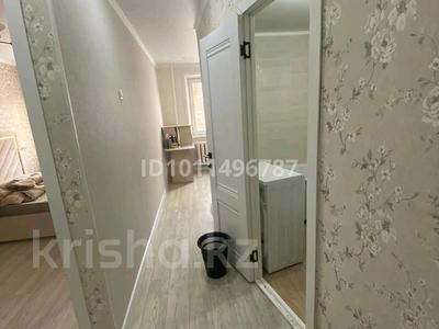 2-комнатная квартира · 44 м² · 1/5 этаж, мкр Юго-Восток, Республика 6 за 200 000 ₸ в Караганде, Казыбек би р-н