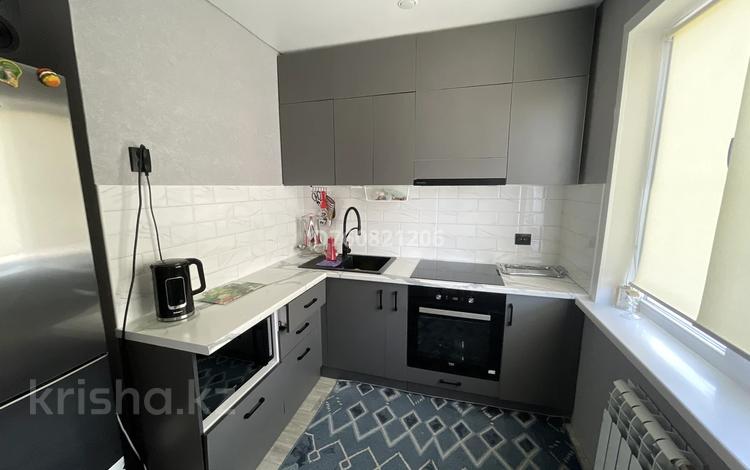 3-бөлмелі пәтер · 57 м² · 5/5 қабат, 2 мкр 16, бағасы: 14 млн ₸ в Новой бухтарме — фото 2