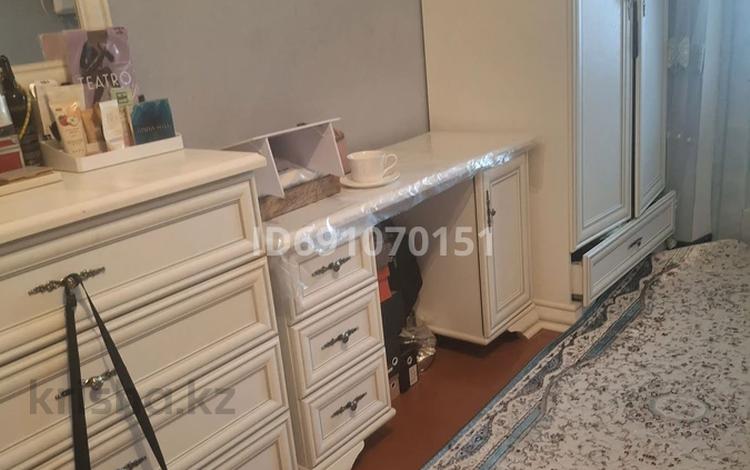 3-бөлмелі пәтер · 75 м² · 3/3 қабат, 4-й микрорайон, 4-й микрорайон 14 — Возле тойхана Асемай, бағасы: 22 млн ₸ в Шымкенте, Туран р-н — фото 9