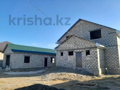 Часть дома · 4 комнаты · 200 м² · 9 сот., мкр Коктем, улица 7 — Продаётся мансардный дом, черновая отделка 11×12 мкр коктем, 9 соток г за 23.5 млн ₸ в Атырау