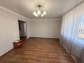 2-комнатная квартира · 50.2 м² · 8/13 этаж, Казахстан 70 за 29.5 млн ₸ в Усть-Каменогорске — фото 3