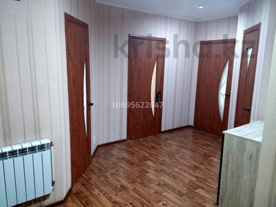 2-комнатная квартира, 63.1 м², 2/2 этаж, мкр 8 286А за 13 млн 〒 в Актобе, мкр 8