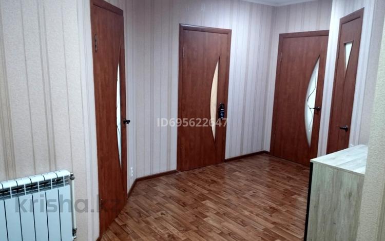 2-бөлмелі пәтер · 63.1 м² · 2/2 қабат, мкр 8 286А — Рядом 286 дом, бағасы: 14.6 млн 〒 в Актобе — фото 2