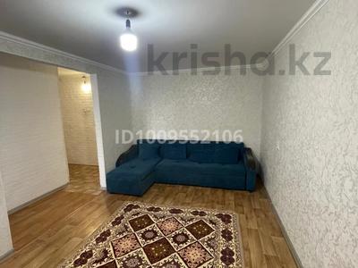 2-комнатная квартира · 50 м² · 4/5 этаж, Майкудук, 13й микрорайон 13 за 120 000 ₸ в Караганде, Алихана Бокейханова р-н