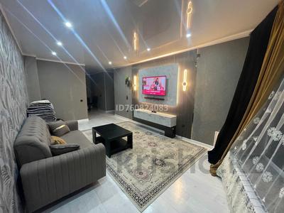 3-комнатная квартира · 80 м² · 16/25 этаж, мкр 11 112в — Ақтобе ажары за 20 000 ₸ в Актобе