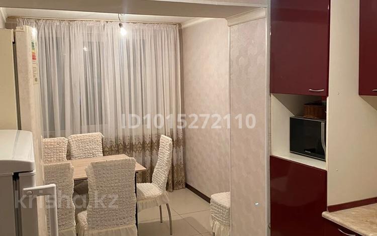 2-комнатная квартира · 65 м² · 4/5 этаж, Сатпаева 48 — Рубин за 14 000 ₸ в Атырау — фото 2