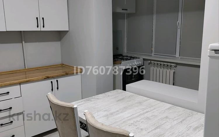 2-бөлмелі пәтер · 39 м² · 2/5 қабат, Микрорайон Аса 18, бағасы: 12 000 ₸ в Таразе — фото 2