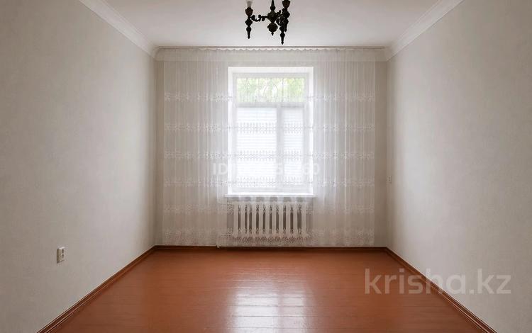 3-бөлмелі пәтер · 75.7 м² · 1/3 қабат, Рахимова 57 — Около старого Дворца культуры, Школы гимназии #7, ЛОРклиника Кученева, бағасы: 23 млн ₸ в Таразе — фото 9