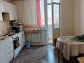 3-комнатная квартира · 85.6 м² · 9/9 этаж, Есенберлина 6 — Рядом есть магазин, остановка, Аллея за 32 млн 〒 в Усть-Каменогорске — фото 2