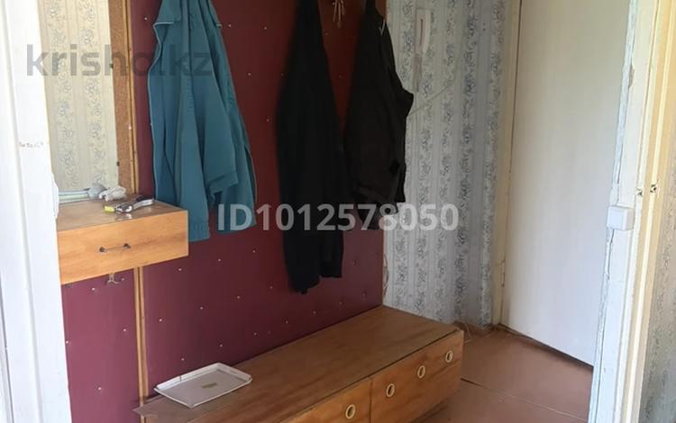 2-бөлмелі пәтер · 45 м² · 4/5 қабат, Микрорайон-1 8 — За сценой, бағасы: 40 000 ₸ в Качаре — фото 4