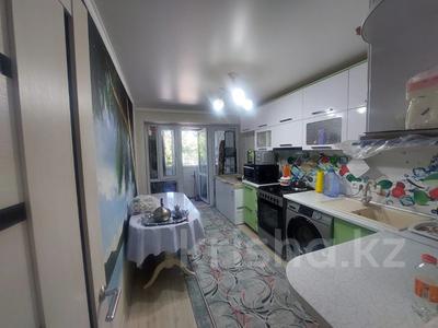 3-комнатная квартира · 64 м² · 2/5 этаж, Самал за 22.5 млн ₸ в Талдыкоргане, мкр Самал