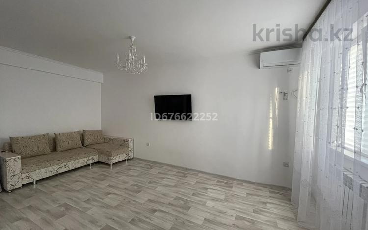 1-бөлмелі пәтер · 36 м² · 3/3 қабат, мкр Сарыкамыс-2, Лашын, бағасы: 11.8 млн ₸ в Атырау — фото 2