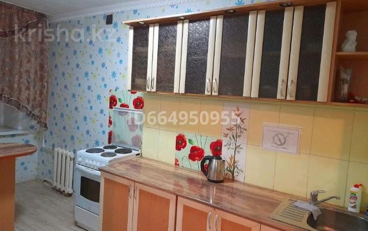 1-бөлмелі пәтер · 35 м² · 4/9 қабат, Жаңа қала ш/а., Бухар-Жырау 96, бағасы: 6 000 ₸ в Караганде, Казыбек би р-н — фото 5