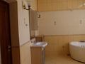 Отдельный дом · 13 комнат · 750 м² · 8 сот., Проезд Акжол 9 за 245 млн ₸ в Атырау — фото 30