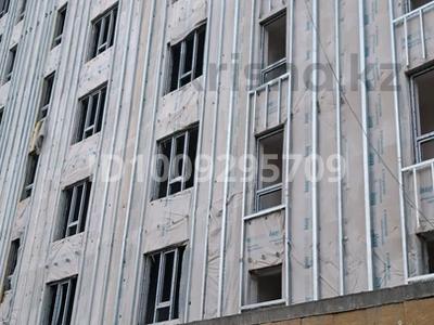 2-комнатная квартира · 54.4 м² · 7/10 этаж, мкр Бозарык 3195/1 — Бизнес центр Төлеби за 27.5 млн ₸ в Шымкенте, Абайский р-н