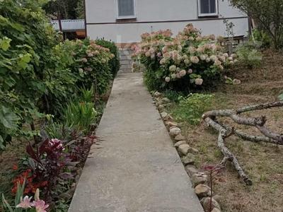 Продажа домов и дачи в Сочи: Отдельный дом · 3 комнаты · 65 м² · 15 сот., Нижнехобзинская 7 за 138.6 млн 〒 Отдельный дом · 3 комнаты · 65 м² · 15 сот., Нижнехобзинская 7 за 138.6 млн 〒 в Сочи