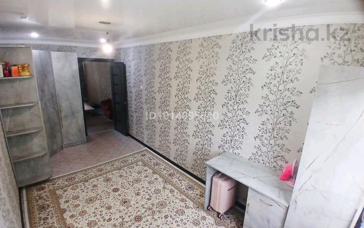 2-комнатная квартира · 43.9 м² · 4/5 этаж, 7мкр 16 за 9 млн ₸ в Темиртау — фото 3