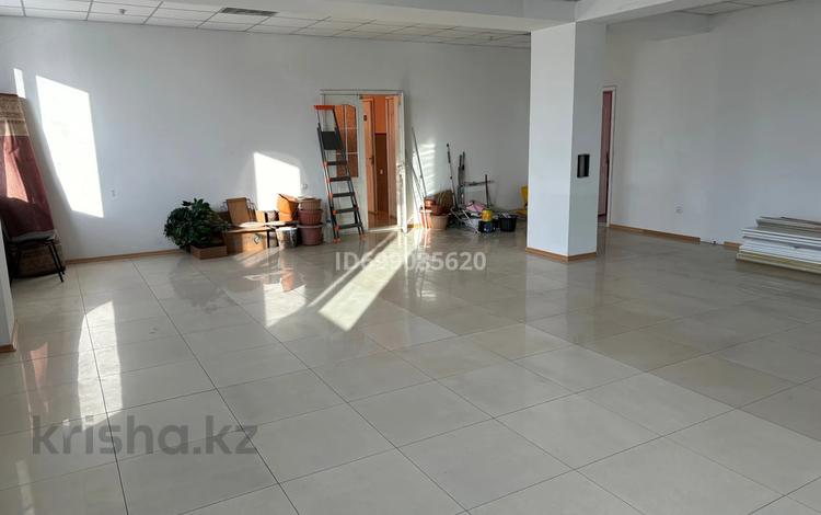 Свободное назначение, офисы, магазины и бутики · 115 м² за 100 000 ₸ в Павлодаре — фото 2