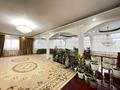 Отдельный дом • 7 комнат • 300 м² • 7 сот., Аханова 74 за 110 млн 〒 в Алматы, Наурызбайский р-н — фото 4