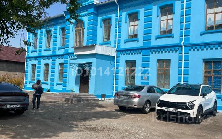 Офисы, магазины и бутики, склады, салоны красоты, медцентры и аптеки, образование, развлечения · 1120 м² за 300 млн ₸ в Павлодаре — фото 2