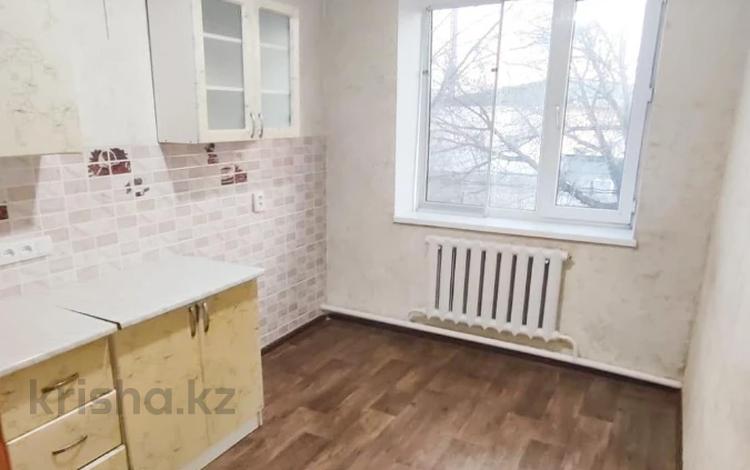 3-комнатная квартира, 60 м², 2/2 этаж, Еркин за 11 млн 〒 в Талдыкоргане — фото 2