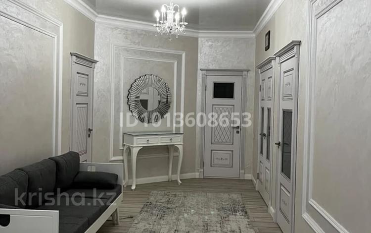 3-комнатная квартира · 150 м² · 10/12 этаж, Касымова — Касымова Шашкина за 1 млн ₸ в Алматы, Бостандыкский р-н — фото 2