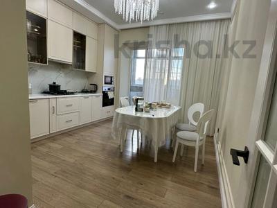 3-комнатная квартира · 106.3 м² · 5/9 этаж, мкр. Алтын орда, алии молдагуловой за 54.5 млн ₸ в Актобе