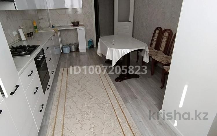 2-комнатная квартира · 68.6 м² · 2/5 этаж, мкр. Алтын орда, Халел досмухамбетова 32 за 160 000 ₸ в Актобе — фото 2