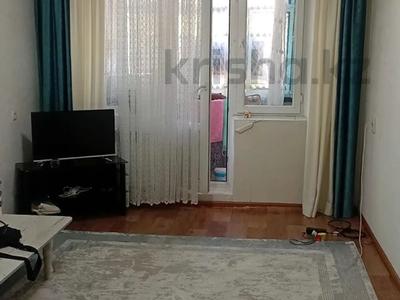 2-комнатная квартира · 45 м² · 2/5 этаж, Каратау 22 — по односторонке,взади ресторана Гул Сарай за 12.3 млн ₸ в Таразе
