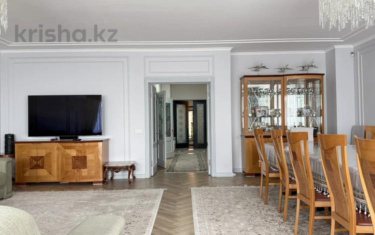 5-бөлмелі пәтер · 270 м², мкр Горный Гигант, Жамакаева 256а — Аль фараби, бағасы: 350 млн ₸ в Алматы, Медеуский р-н — фото 8