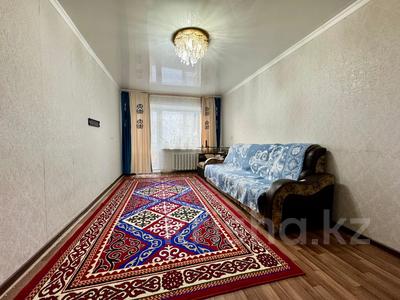 3-бөлмелі пәтер · 59 м² · 3/5 қабат, Майкудук, 13й микрорайон, бағасы: 12.5 млн ₸ в Караганде, Алихана Бокейханова р-н