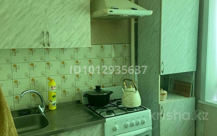 3-бөлмелі пәтер · 60 м² · 2/5 қабат, Микрорайон Южный, Абая 12/1 — Угол волыновп абая, бағасы: 150 000 ₸ в Костанае — фото 2
