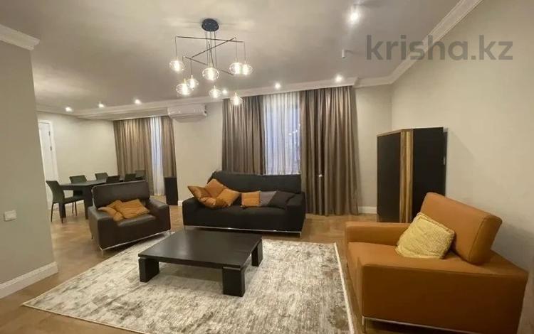 3-комнатная квартира, 190 м², 8/12 этаж помесячно, Аль-Фараби 1а