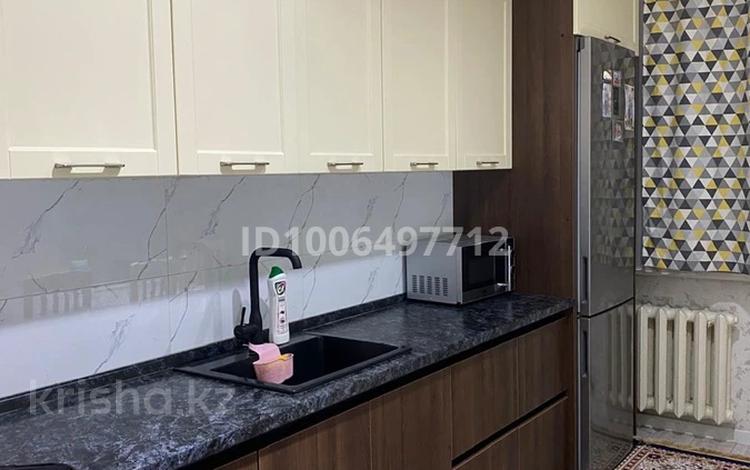 3-бөлмелі пәтер · 65 м² · 1/5 қабат, Баталлханова 4 4 — Титова, бағасы: 40 млн ₸ в  — фото 2