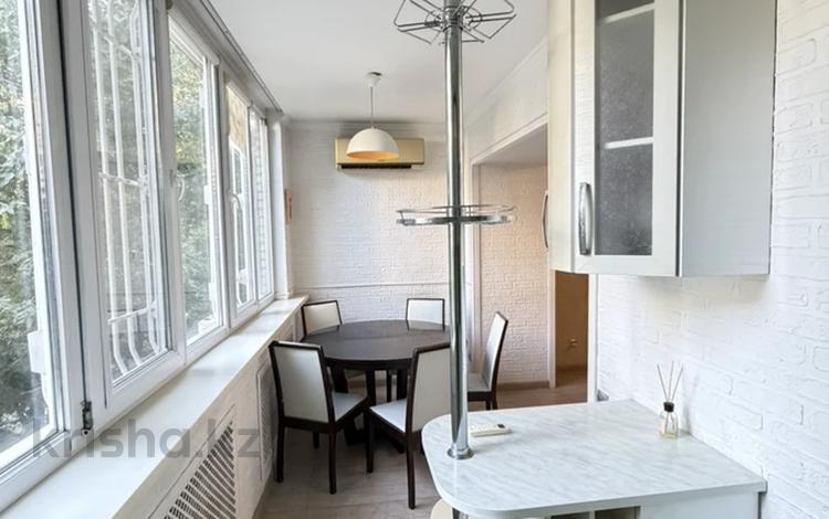 3-комнатная квартира · 85 м², Абая 161 за 20 000 ₸ в Таразе — фото 7