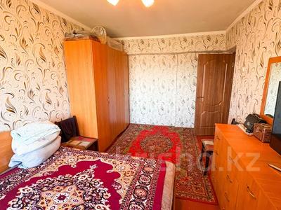 4-комнатная квартира · 79 м² · 5/5 этаж, самал 3 за 17.8 млн 〒 в Талдыкоргане, мкр Самал