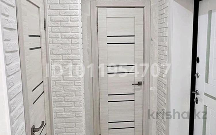 2-комнатная квартира · 56 м² · 2/9 этаж, 7-й мкр. 25 за 12 млн ₸ в Темиртау — фото 2