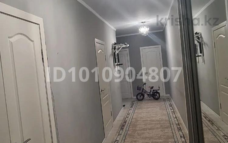 2-бөлмелі пәтер · 90 м² · 1/10 қабат, мкр Юго-Восток, Республики 1/2 — Строй март, бағасы: 38 млн ₸ в Караганде, Казыбек би р-н — фото 2