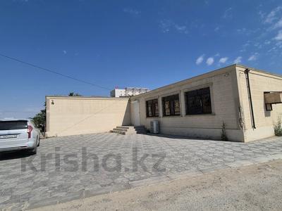 Свободное назначение, офисы, магазины и бутики, образование · 340 м² за 110 млн 〒 в Актау, 1В мкр