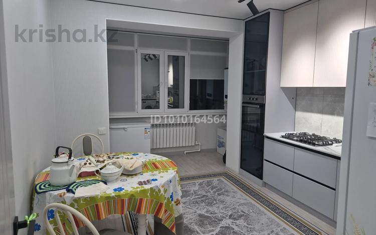 2-комнатная квартира · 67 м² · 2/5 этаж, мкр. Алтын орда, Микрорайон Батыс-2 49Л за 25.5 млн 〒 в Актобе — фото 3