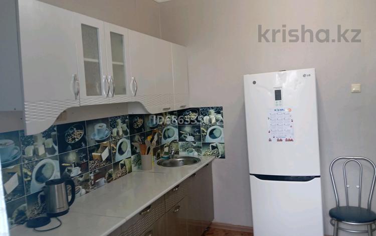 2-комнатная квартира · 65 м² · 5/5 этаж, мкр. Зачаганск пгт 81/1 за 180 000 ₸ в Уральске — фото 19