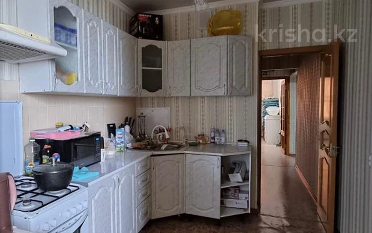 3-бөлмелі пәтер · 70 м² · 4/5 қабат, 14-й мкр 41, бағасы: 19 млн ₸ в Актау — фото 6