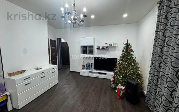 3-бөлмелі пәтер · 77.5 м² · 1/3 қабат, Медицинская, бағасы: 15 млн ₸ в Караганде — фото 2