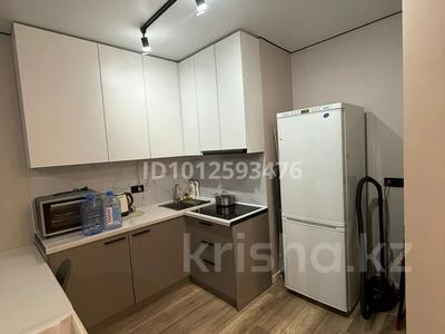 2-бөлмелі пәтер · 40 м² · 9/9 қабат, СТ Монтажник, Райымбек Батыра 161, бағасы: 250 000 ₸ в 