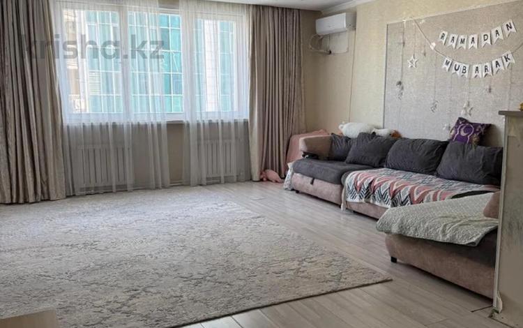 4-комнатная квартира · 110 м² · 10/14 этаж, Торайгырова 25 за 75 млн ₸ в Алматы, Ауэзовский р-н — фото 4