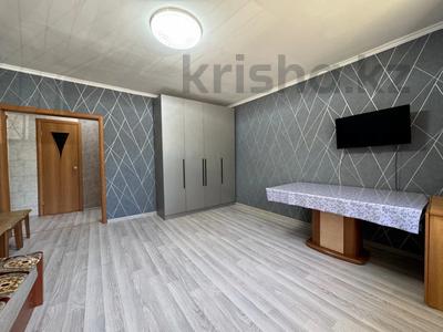 1-комнатная квартира · 35 м² · 1/9 этаж, мкр Юго-Восток, мкр Гульдер 1 за 15 млн ₸ в Караганде, Казыбек би р-н