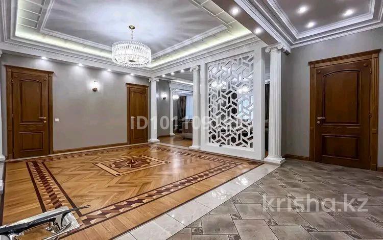 4-бөлмелі пәтер · 209 м² · 5/9 қабат, улица Каныша Сатпаева 24, бағасы: 230 млн ₸ в Алматы, Бостандыкский р-н — фото 2