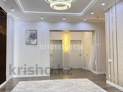 3-комнатная квартира · 95 м² · 1/5 этаж, Акмаржан 1, 1/1 за 350 000 ₸ в Актау, мкр Приморский