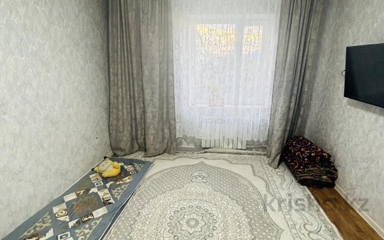 2-комнатная квартира · 43 м² · 3/5 этаж, 22-й мкр, 22-ш/а. 9 за 8.5 млн ₸ в Актау — фото 2